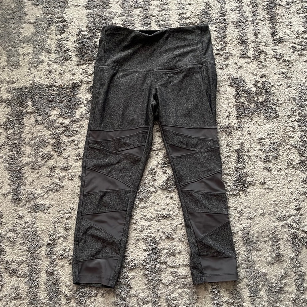 Athletica Leggings